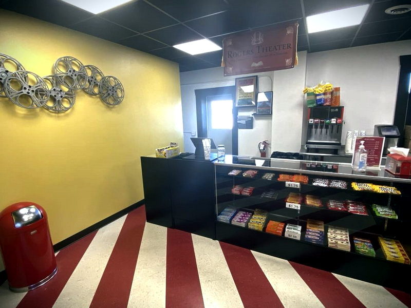 Concessions Rogers Theater, Rogers City